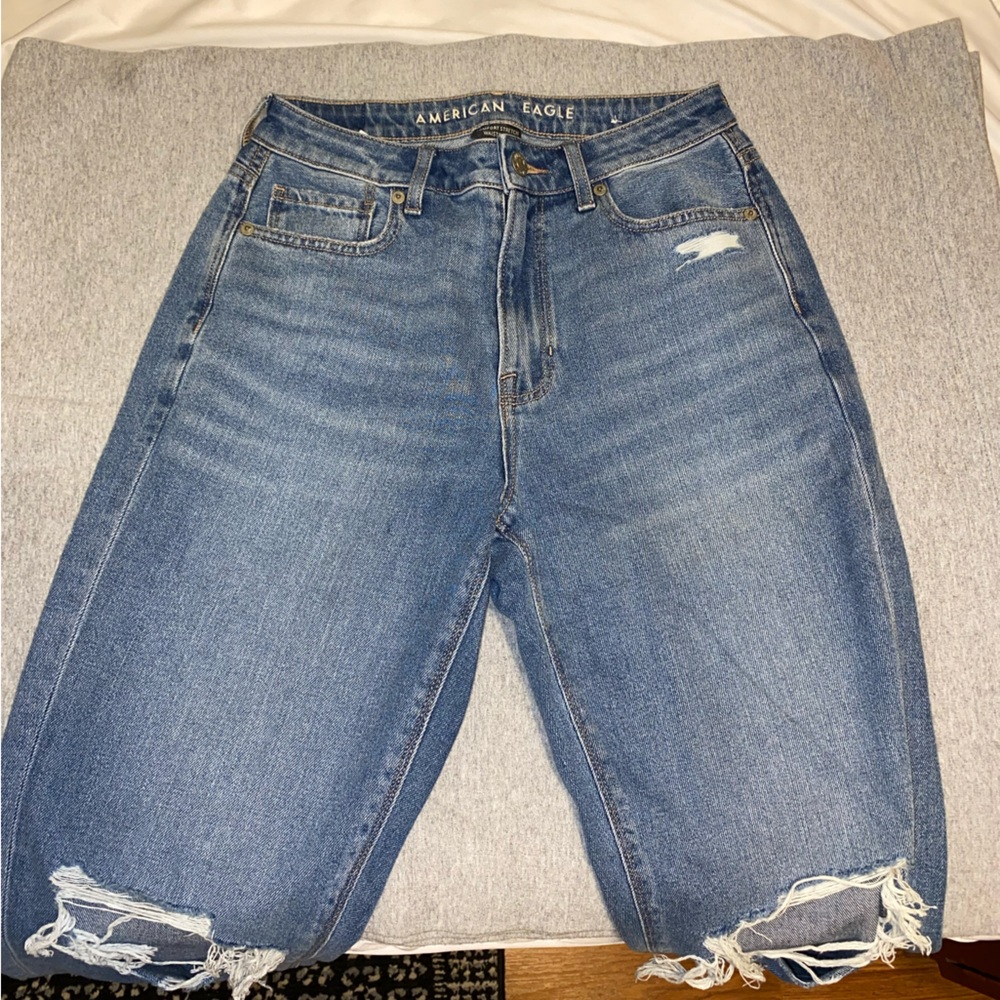 American Eagle Outfitters ripped jeans